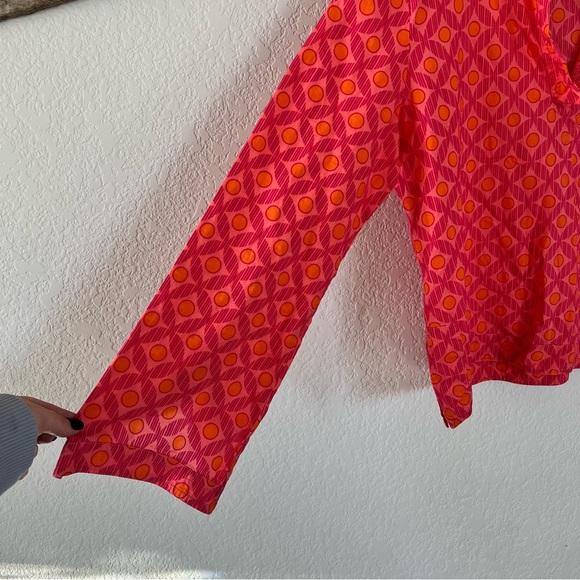 Victoria’s Secret Pink and Orange V Neck Shirt Flair Sleeve - Picture 3 of 5